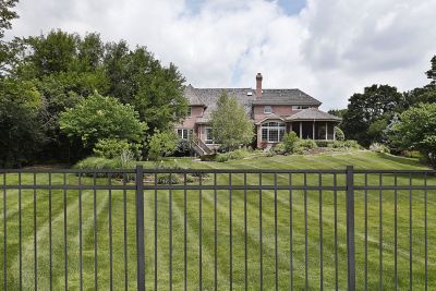 Image showing  6 ft x 2 in. Athens 3-Rail Aluminum Gate Post for Athens 4 ft. Flush Top/Flush Bottom Gates, Black