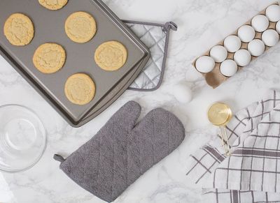 Image showing 2 th DII Terry Oven Mitts