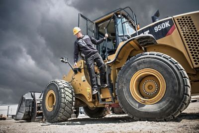 Image showing 4 th Caterpillar Men's Classic Fit Mid-Rise Operator Flex Cargo Work Pants