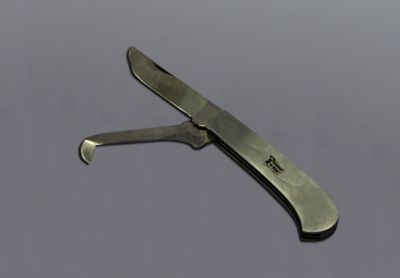 Ideal Instruments Castration Blade with Hoe, 2014