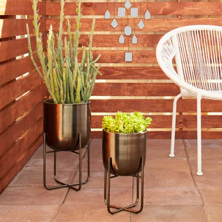 Harper & Willow Indoor and Outdoor Silver Metal Planter with Removable Stand Set of 2 16" 13" Height Planters