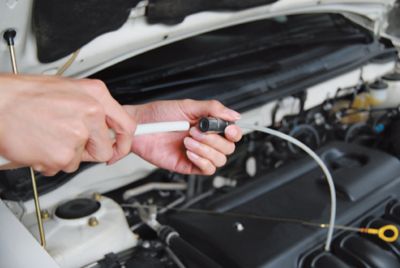 Image showing 5 th JohnDow Industries 2.7 gal. Pneumatic Fluid Evacuator, 1 GPM