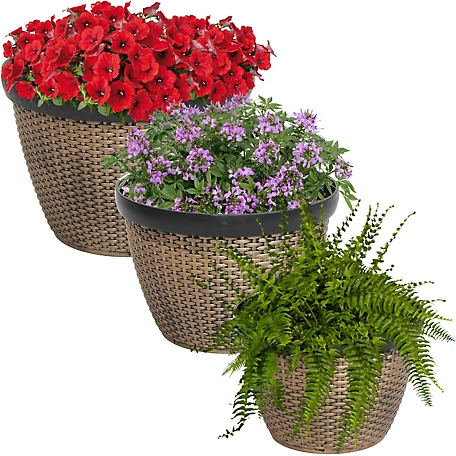 Sunnydaze Decor 32 qt. Resin Basketweave Outdoor Planter Set