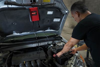 Image showing  6A 12V Battery Charger/Maintainer, Scroll Display, 120V AC Input Voltage, 1.5A Input Current