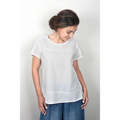 Ribbon Heart Short-Sleeve Top with Embroidery