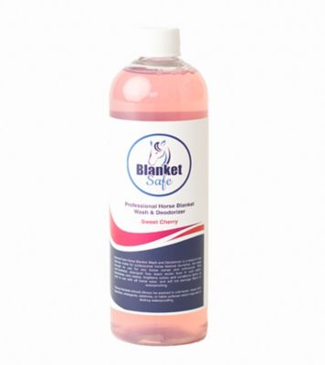 Blanket Safe Horse Blanket Wash and Deodorizer, Sweet Cherry, 16.9 oz.