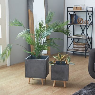 Harper & Willow Dark Gray Fiberclay Contemporary Planter Set of 2 15", 18"H