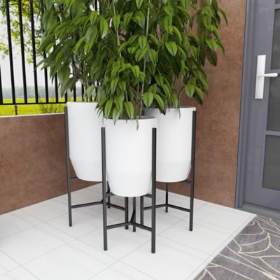 Harper & Willow Iron Metal Bucket Decorative Planters with Stands, 3-Pack