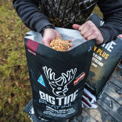 Image showing  Platinum Deer Blend Fortified with NITRO, 30 lb. Bag