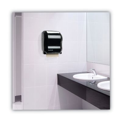 Image showing  Green Universal Roll Paper Towels, 8 in. x 800 ft., 6 ct.