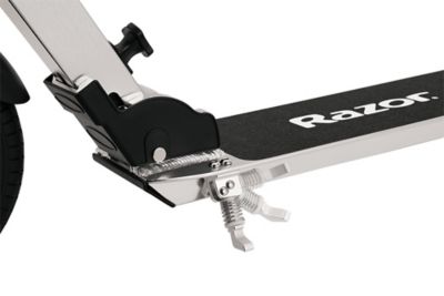 Image showing 6 th Razor A5 Air Scooter, Silver