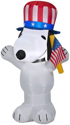 Gemmy Airblown Patriotic Snoopy with Hat and Flag Inflatable