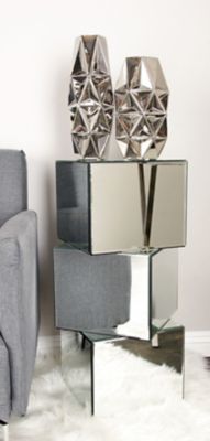 Harper & Willow Clear Glass Glam Pedestal Table