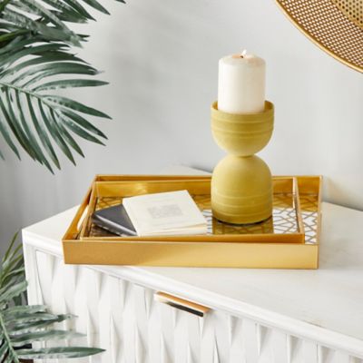 Cosmoliving by Cosmopolitan Gold Plastic Glam Tray Set, 14 in., 16 in., 2 pc.