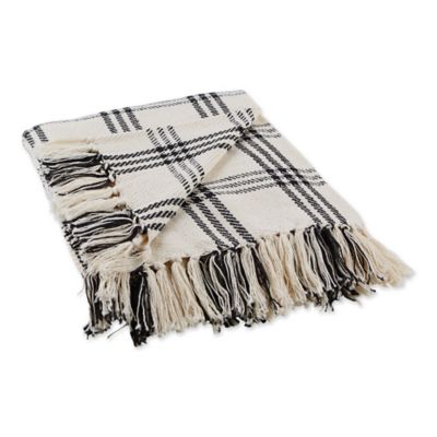 Design Imports Modern Farmhouse Plaid Throw Blanket, 50 in. x 60 in.