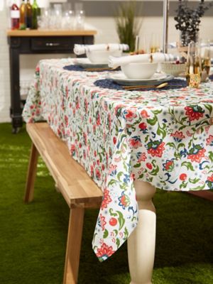 Image showing  Garden Floral Zipper Tablecloth