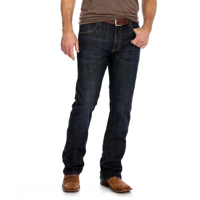 Wrangler Men's Slim Fit Low-Rise Retro Bootcut Jeans