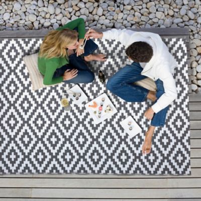 Nuu Garden Outdoor Rectangular Rug