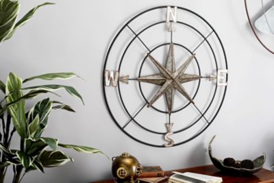 Harper & Willow Grey Metal Farmhouse Outdoor Compass Wall Decor, 32 in. x 32 in.