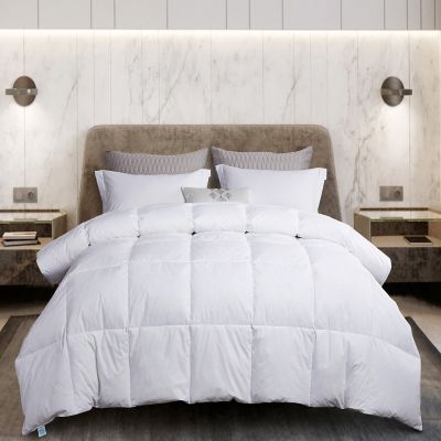 Martha Stewart 240 Thread ct. White Goose Down and Feather Comforter, Cotton