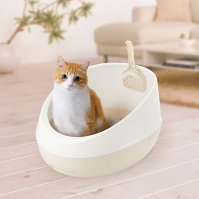Image showing  Paw Trax Rimmed Cat Litter Pan, White