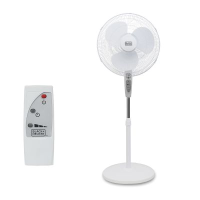 Black & Decker 18 in. Stand Fan with Remote, White