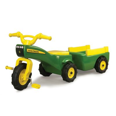 TOMY Unisex John Deere Pedal Tractor and Wagon
