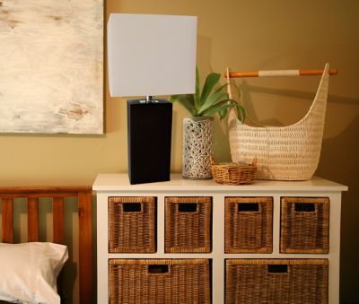 Elegant Designs Modern Leather Table Lamp with Fabric Shade, Black Leather