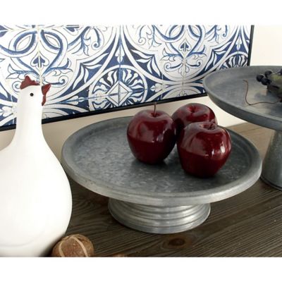 Harper & Willow Grey Iron Farmhouse Cake Stand, 4 in. x 13 in. x 13 in.