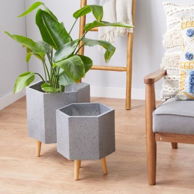 Harper & Willow Set of 2 Grey MgO Contemporary Planter 17 in., 15 in.H
