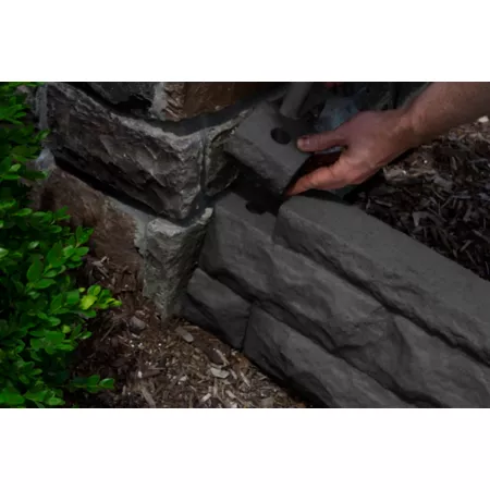 Good Ideas Garden Wizard Dark Granite Stone Landscape Edging Wall Finishing Kit Garden Fencing