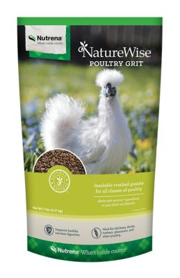 Nutrena NatureWise Grit Poultry Feed, 7 lb.