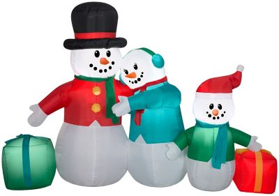 Gemmy Airblown Inflatable Snowman Family Collection Scene