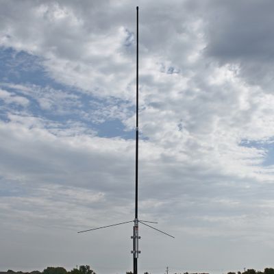 Image showing 5 th Tram Amateur Dual-Band Base Antenna, 6 dBd Gain VHF/8 dBd Gain UHF