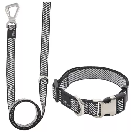 Pet Life Escapade Outdoor Series 2-in-1 Convertible Dog Leash and Collar Dog Basic Leashes