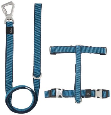 Image showing 0 th Pet Life Escapade Outdoor Series 2-in-1 Convertible Dog Leash and Harness