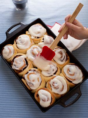 Image showing 5 th Lodge Cast Iron 9 in. x 13 in. Cast Iron Seasoned Casserole Pan