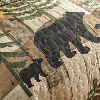 Image showing  Painted Bear Quilt Set