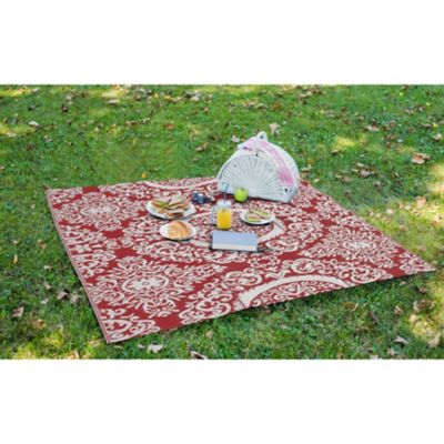 Image showing  Polypropylene Indoor/Outdoor Tribal Inspired Floral Area Rug, 6 x 9ft.