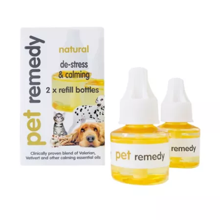 Pet Remedy Natural Anti-Stress and Soothing Plug-in Diffuser Refills for Cats and Dogs 40 ml 2 ct Dog Anxiety Sprays & Wipes