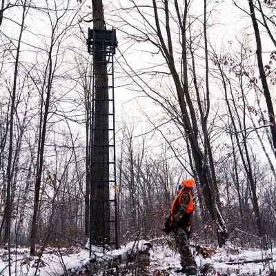 Image showing 4 th Rivers Edge Lockdown 21 ft. Wide 1-Man Ladder Stand