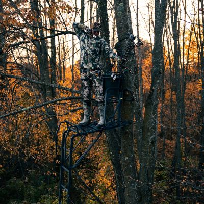 Image showing 9 th Rivers Edge Lockdown Wide 1-Man Ladder Stand
