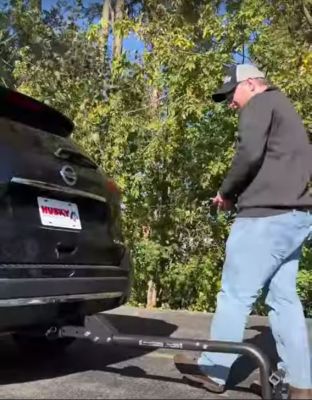 Image showing  60 lb. Capacity 2-Bicycle Hitch-Mounted Bike Rack