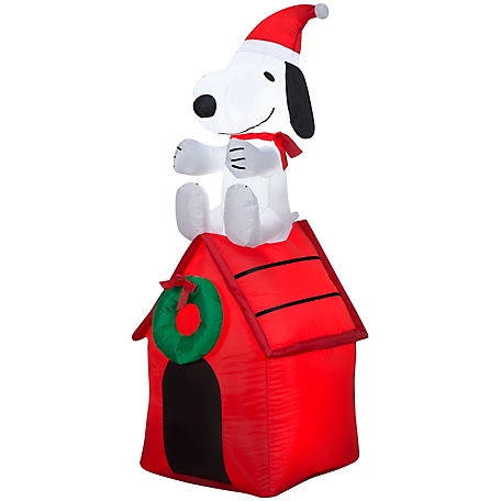 Gemmy Airblown Outdoor Inflatable Snoopy on Dog House