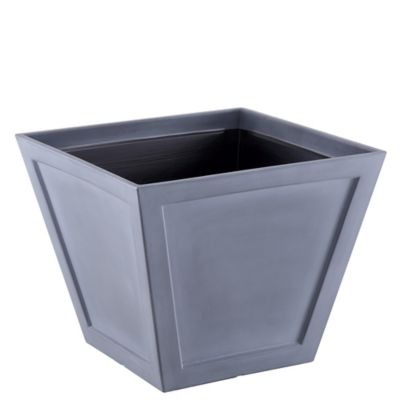 Red Shed 20.5L Chastain Square Decorative Planter