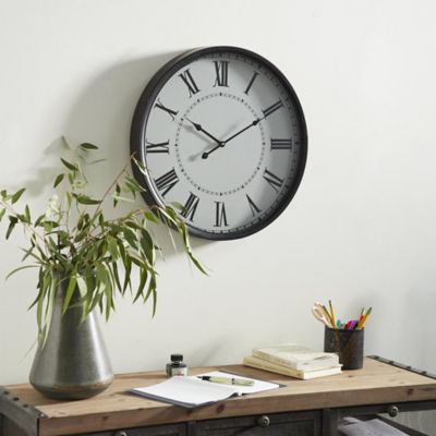 Harper & Willow Metal Traditional Vintage Wall Clock, White