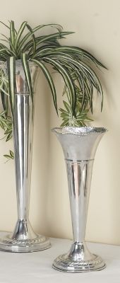 Harper & Willow Aluminum Flute Shaped Vase, 6 in. x 6 in. x 15 in., Silver