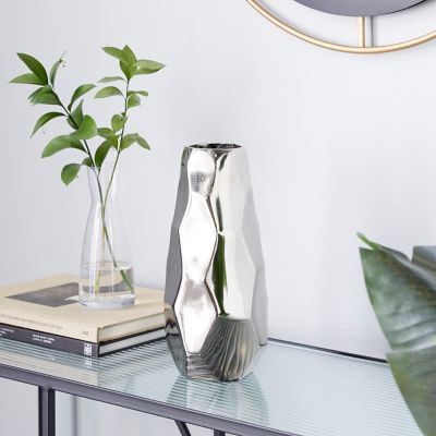 Harper & Willow Aluminum Contemporary Vase, 14.85 in., Silver