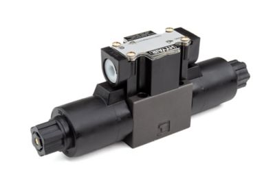 Bailey Hydraulics 3,600 PSI Chief D03 3 Position Spring Center Tandem, Series Circuit, 12 GPM, 12VDC