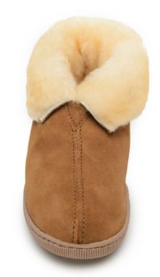 Minnetonka Men's Sheepskin Ankle Boot Slippers